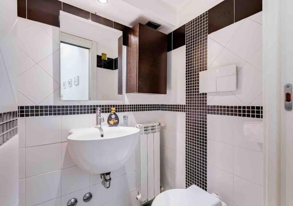 Lussuoso Accanto Al Colosseo Appartement Rome